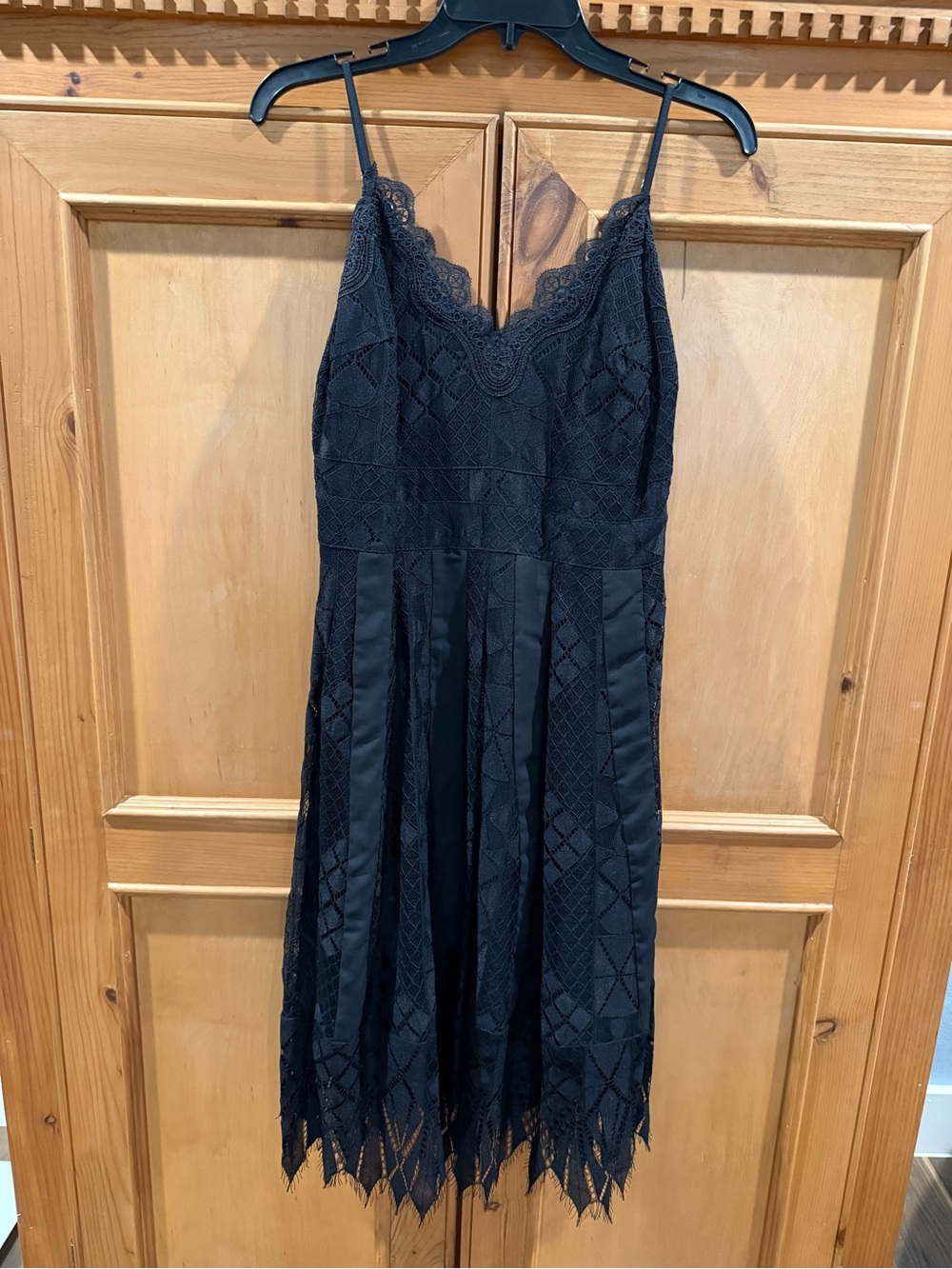 Foxiedox Black Lace Slip Dress with Geometric Scalloped Hem
Size Medium